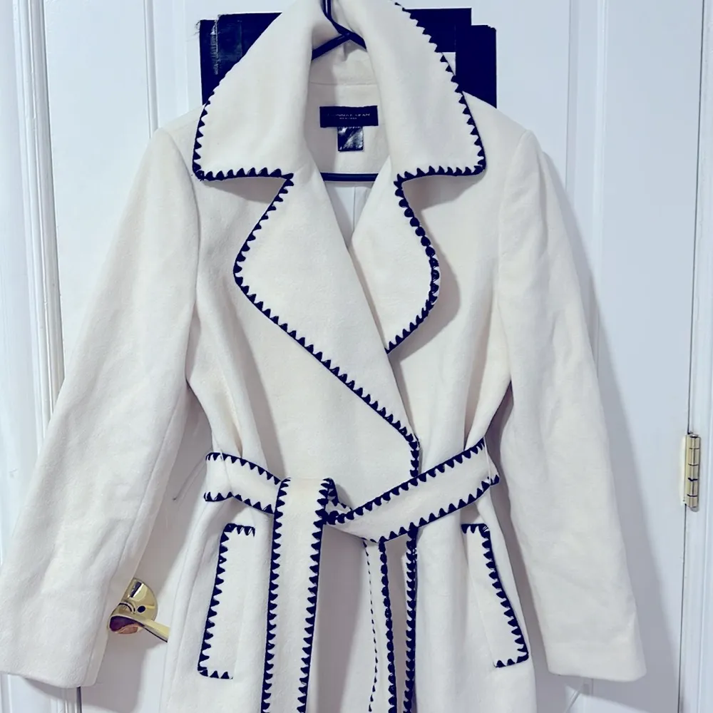 Donna Karan trench coat - Image 2