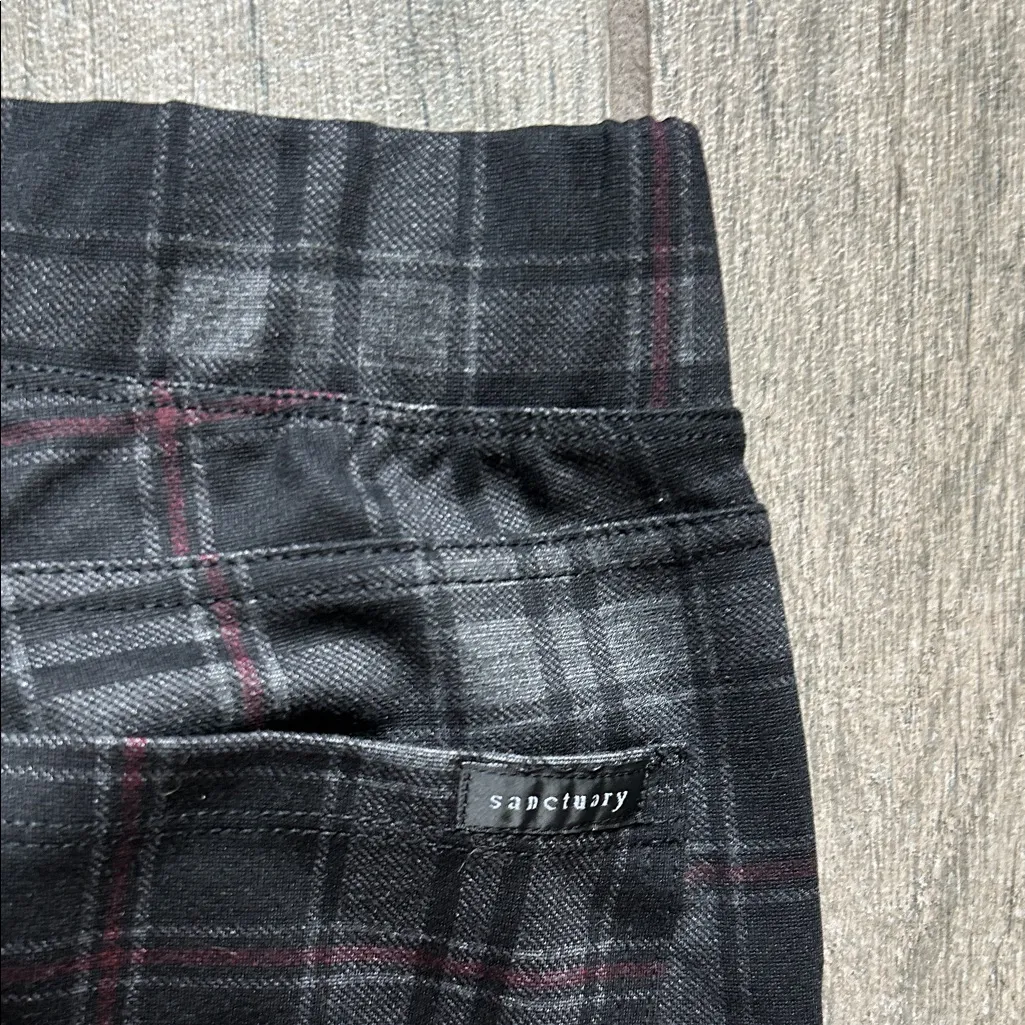 Sanctuary Black and Gray Plaid Pants - Image 6