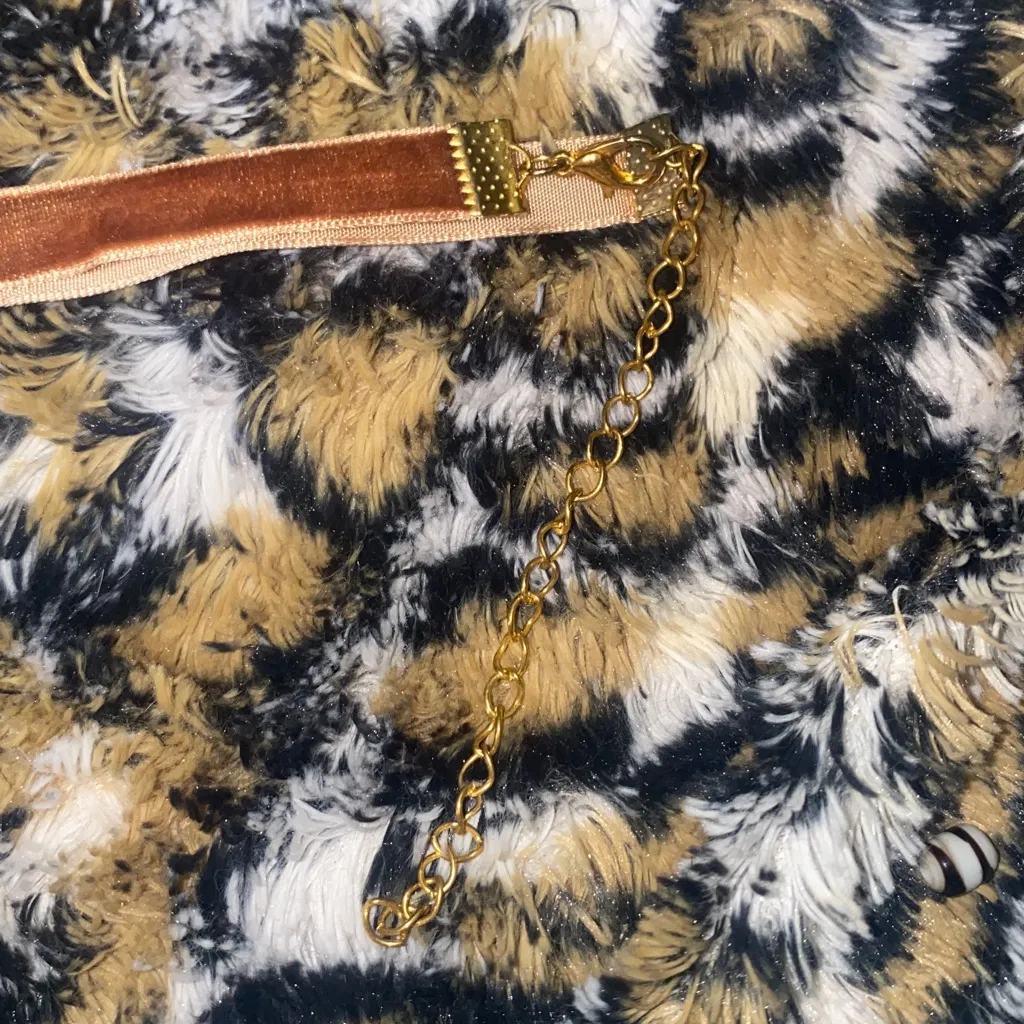 Caramel Adjustable Velvet Choker Brown - Image 3