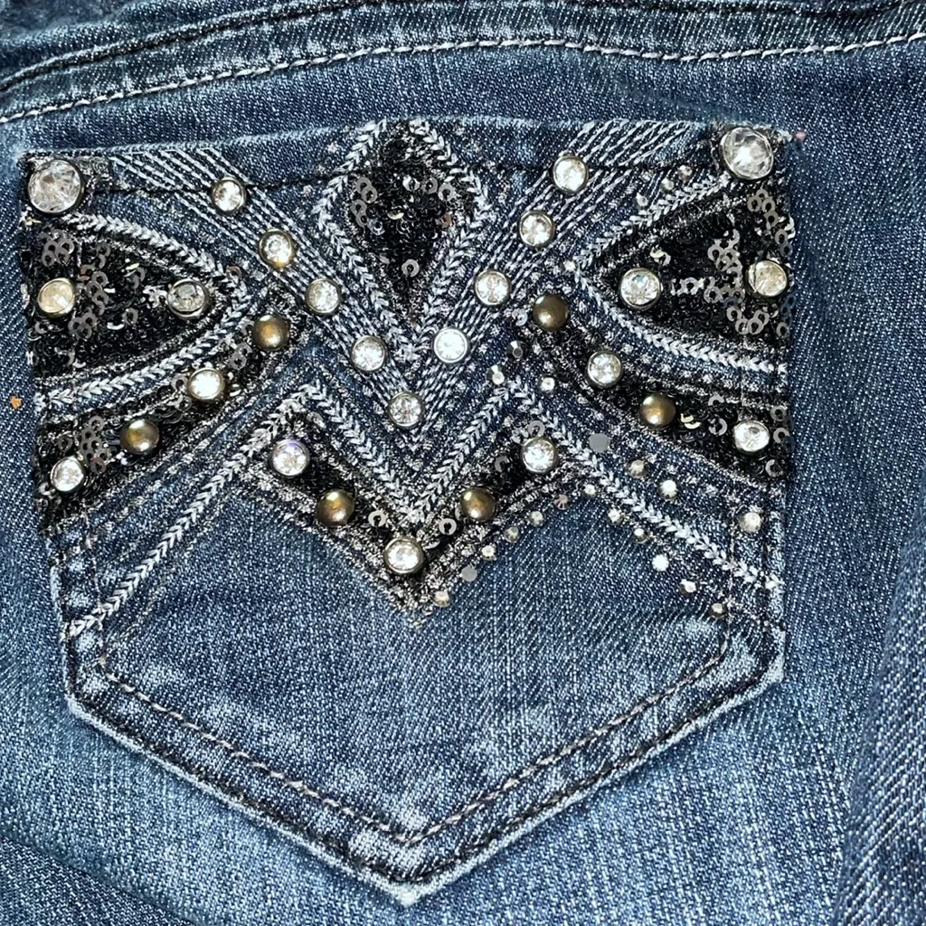 Grace in LA Jeans - Image 5