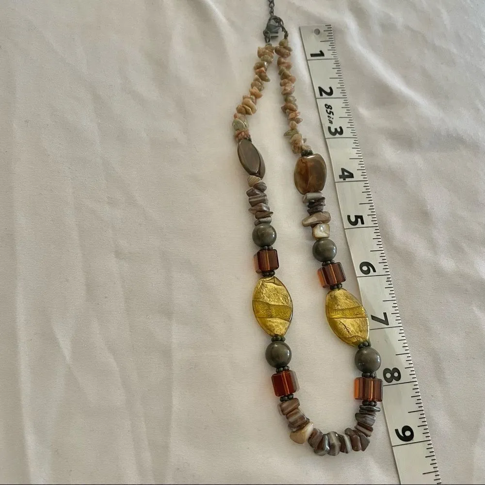 Premier Designs Spice it Up glass bead and shell necklace - Image 4