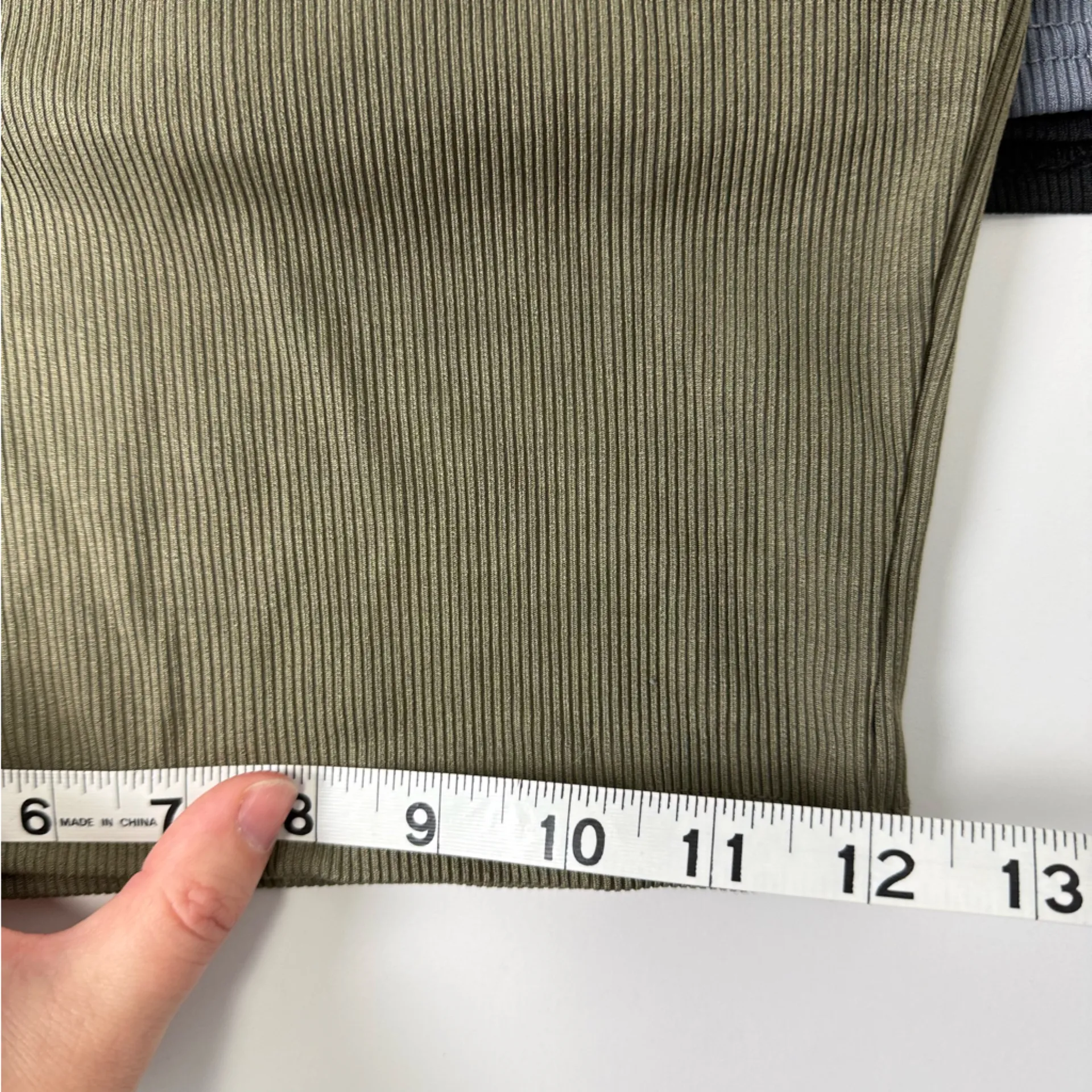 NEW Women's Short Sleeve V-Neck Ribbed Tops Boutique Bundle of 3 Size Large - Image 5