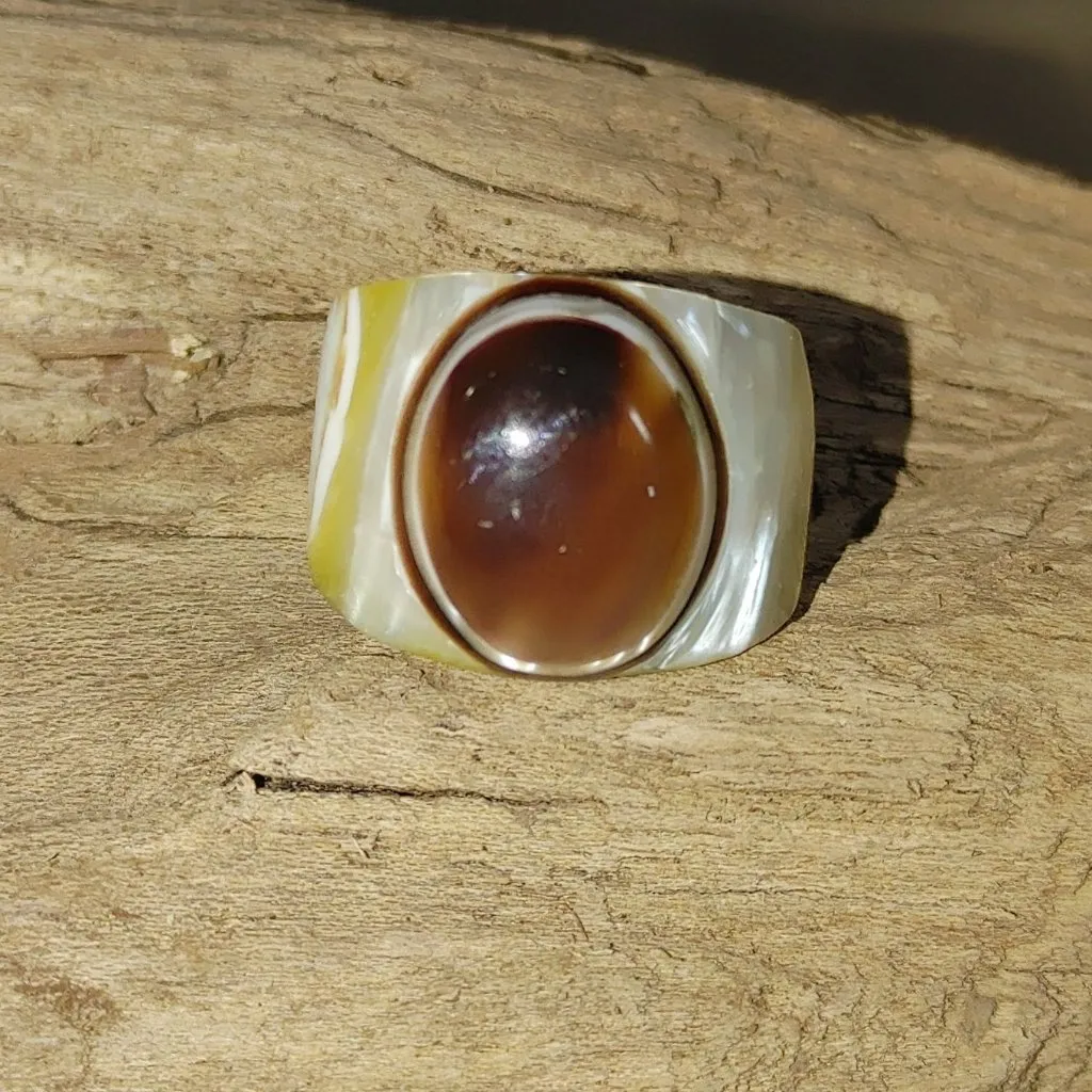 Artisan Handcarved Natural Shell Ring Size 5 Mother Of Pearl Vintage Brown Ring - Image 7
