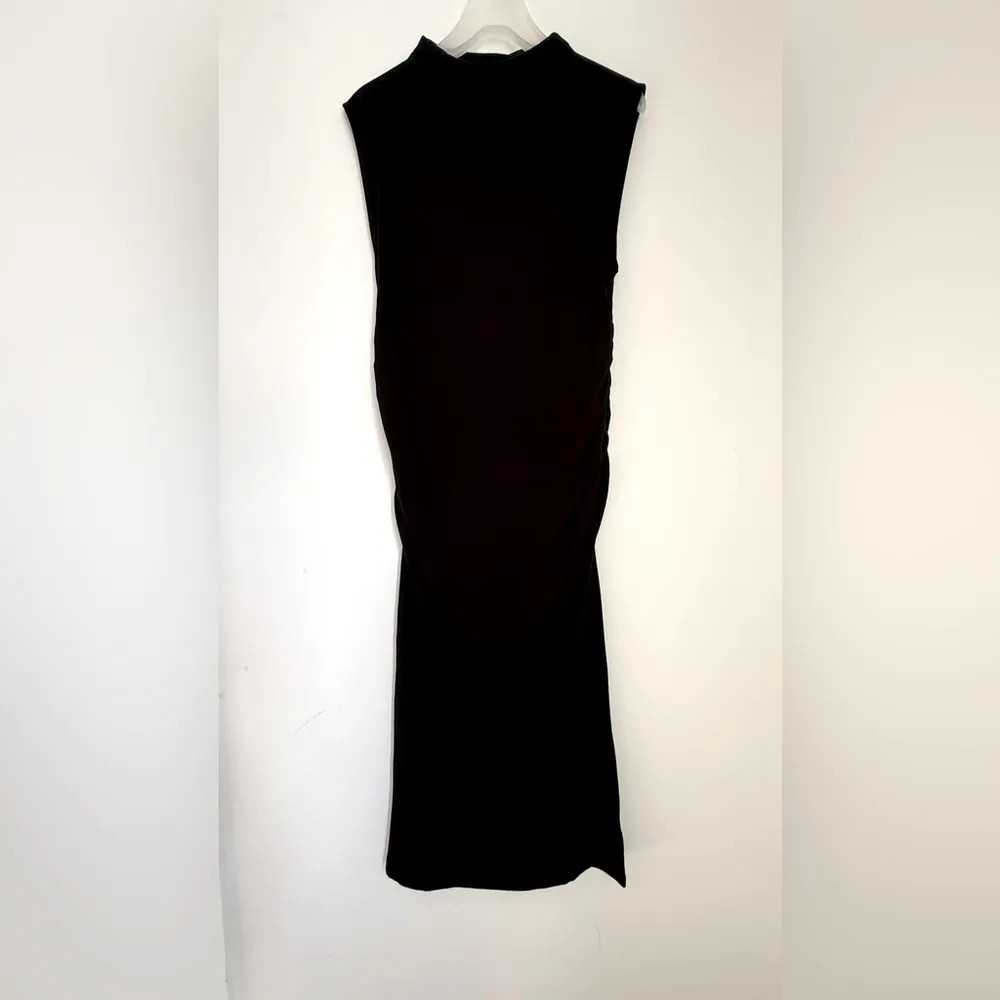 Black midi dress with ruched detail - Image 2