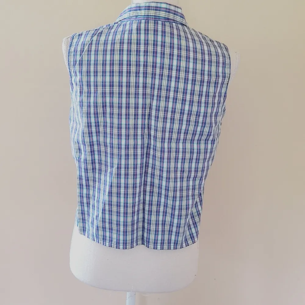 Liz Claiborne plaid sleeveless button down size mp - Image 5