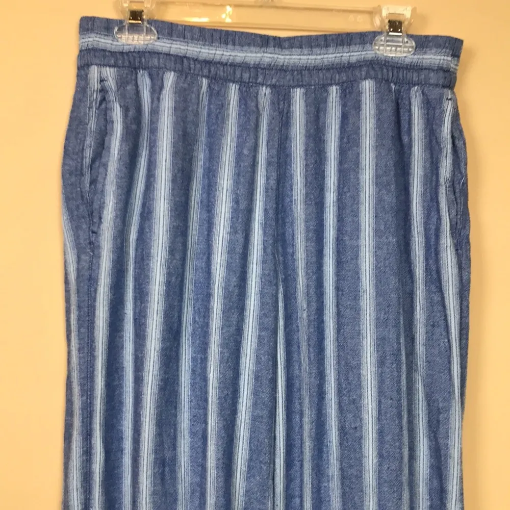 Old Navy Women’s Linen Blend High-Rise Wide Leg Striped Blue White Pants - Image 2
