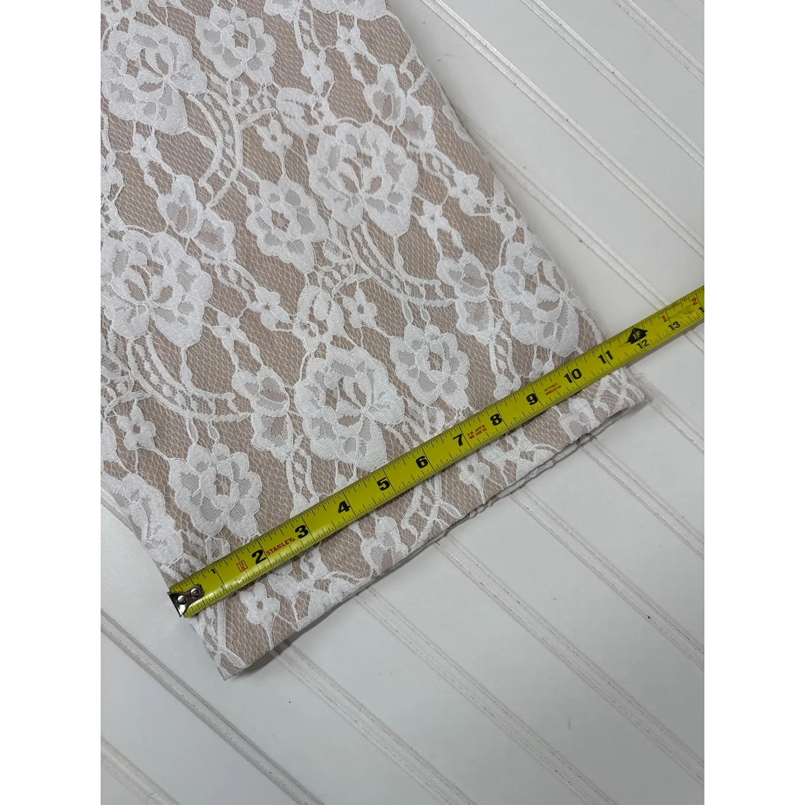 NWT Lulus Eillis White & Beige Lace Cutout Sleeveless Jumpsuit Party Size L - Image 7