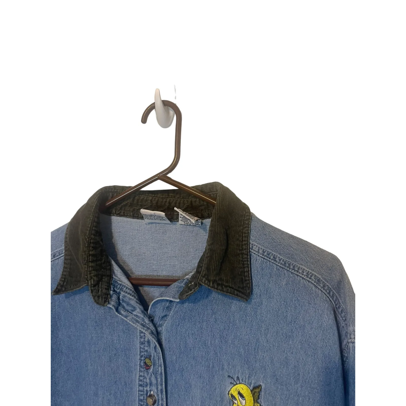 Looney Tunes Vintage 90s Large Tweety Bird Embroidered Denim Button Up - Image 5
