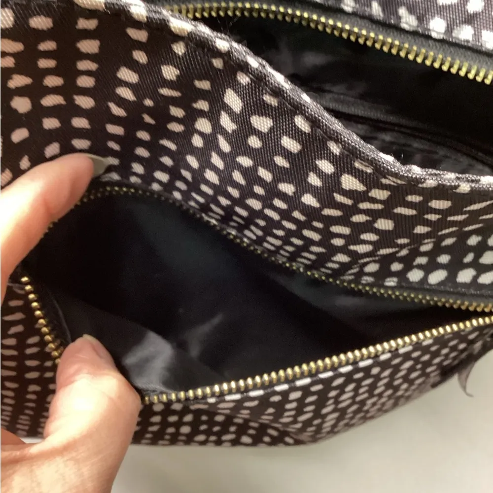 Cross body purse. New. Black and white pattern - Image 7