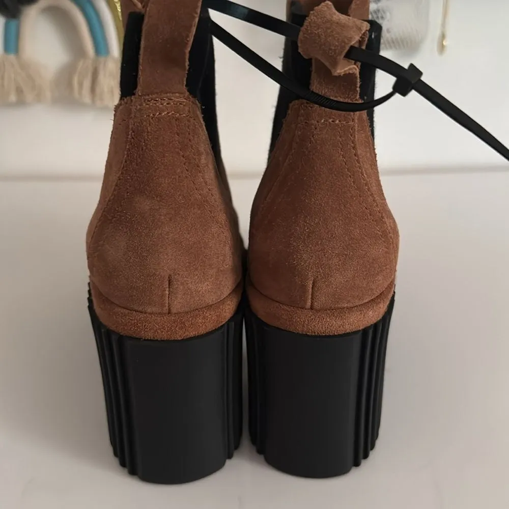 Gianni Bini Tan and Black Ankle Boots with Platform Sole NWOT - Image 6