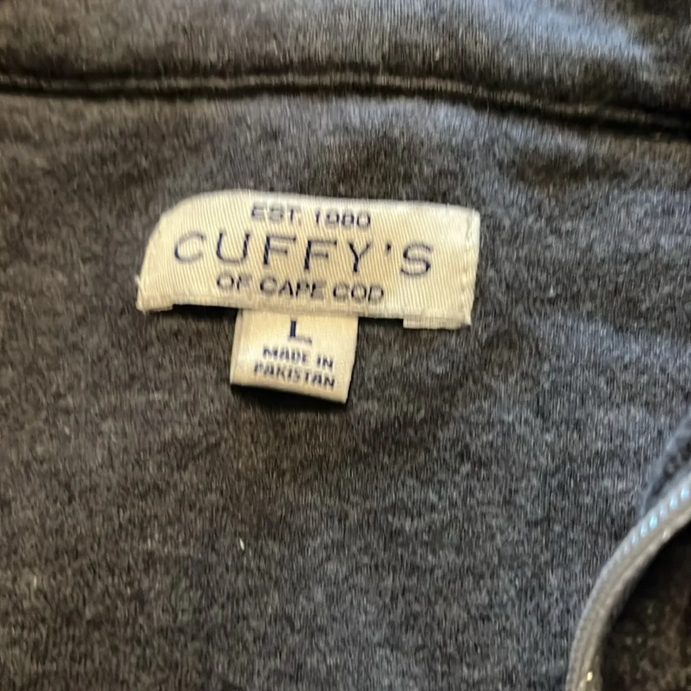 Cuffy’s of Cape Cod zip up sweatshirt in Large. With silver Cape Cod shape. GUC - Image 3
