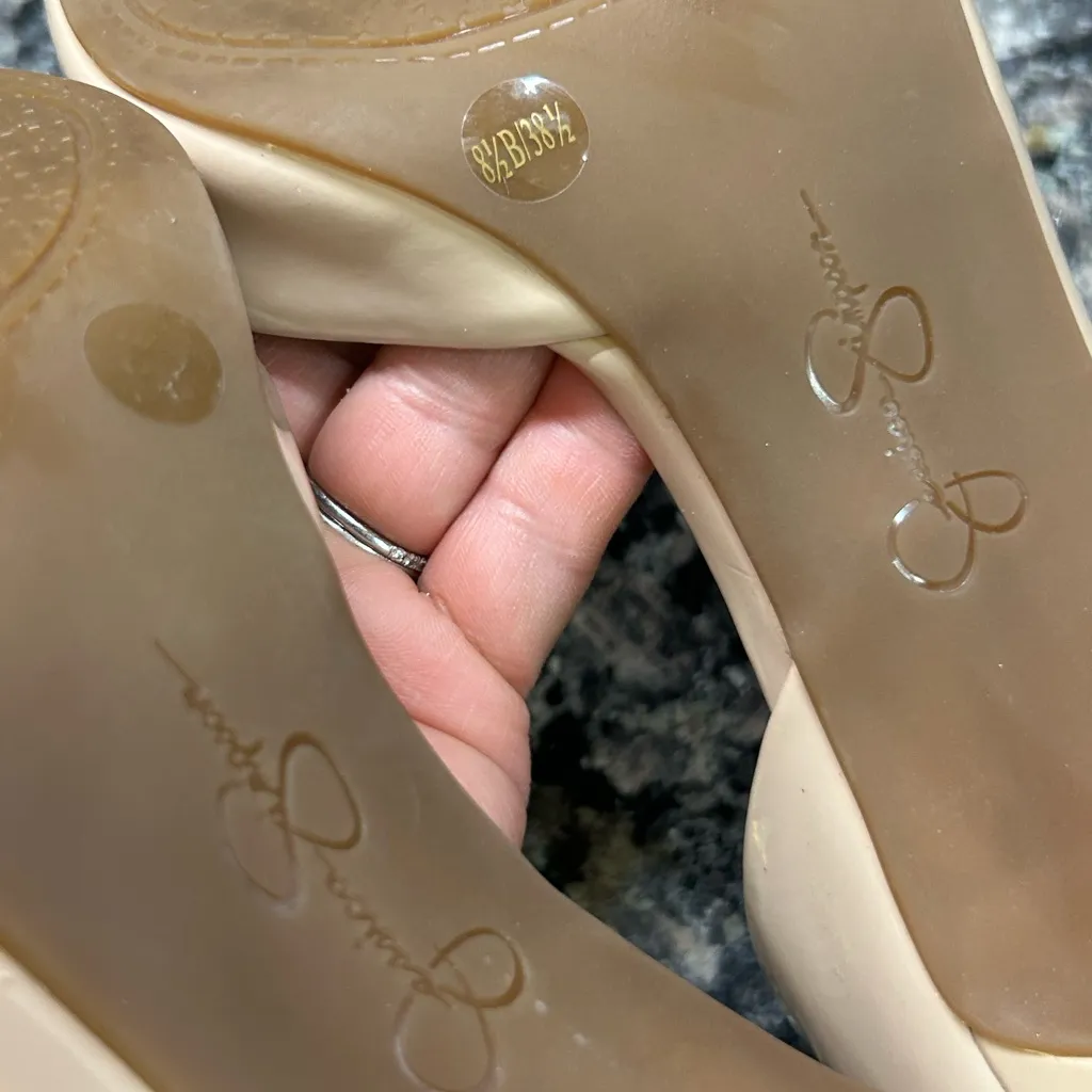 Jessica Simpson Haneh Pump Size 8.5  Elegant Nude Pumps excellent condition - Image 6