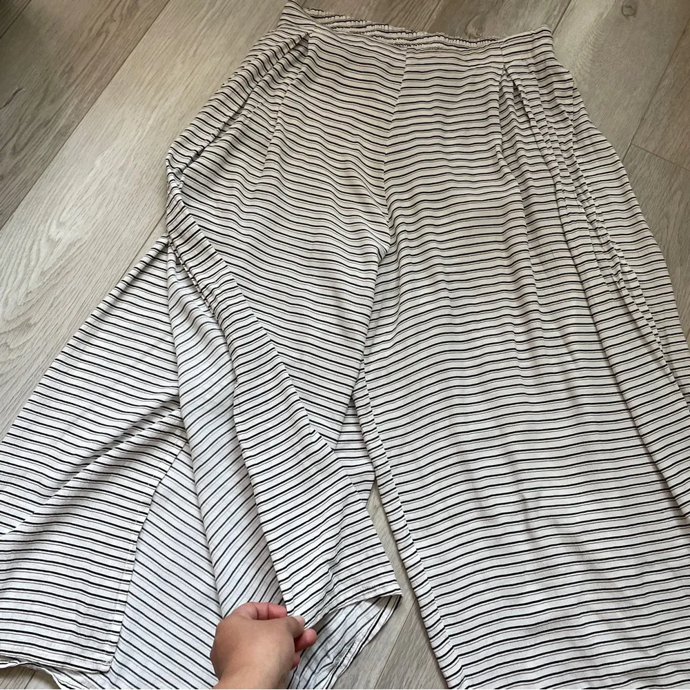 Faithfull the Brand Soleil Striped High Slit Wide Leg Pants White (Small) swim - Image 3