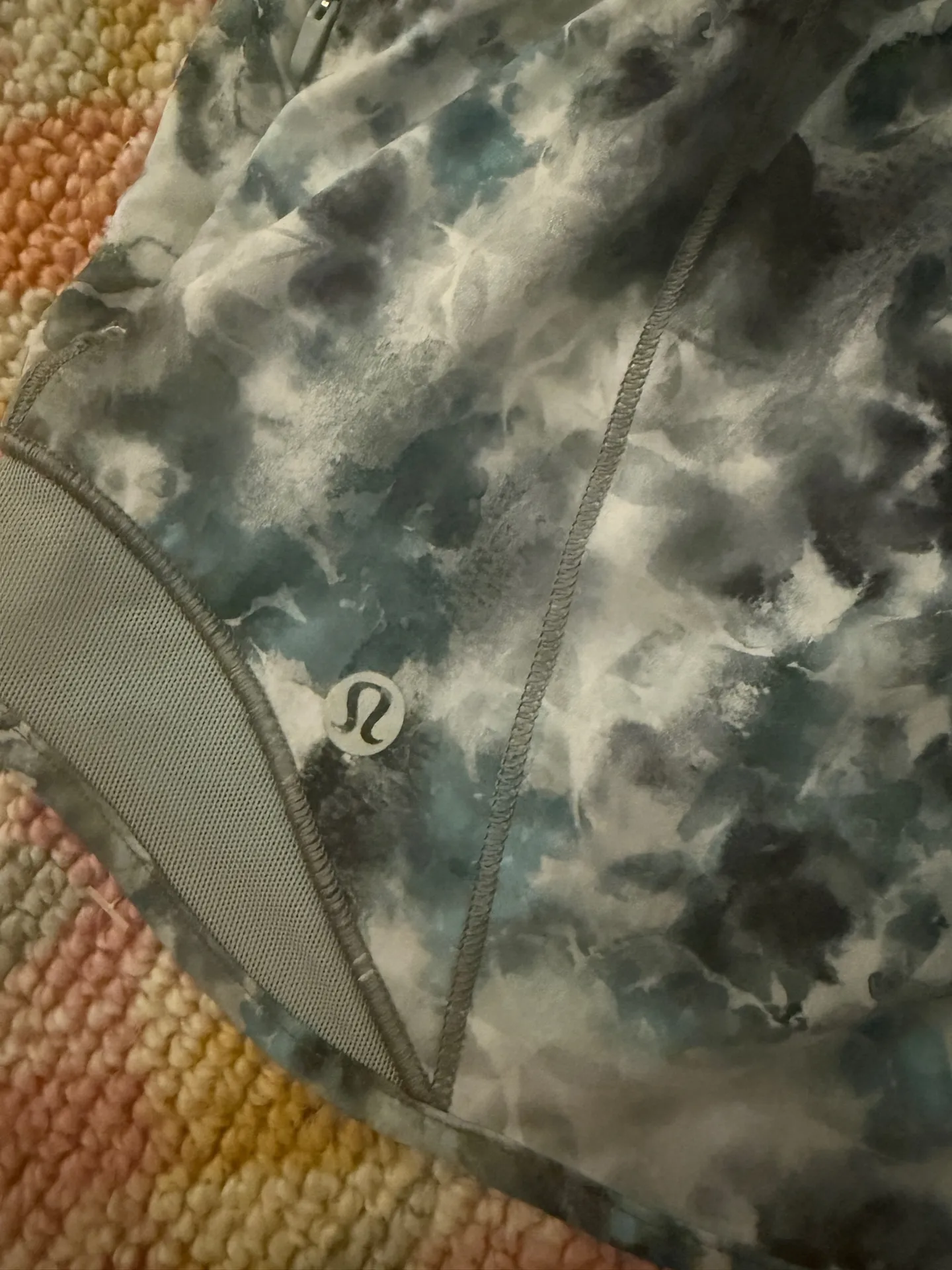 Lululemon Hotty Hot Shorts 2.5" - Image 6