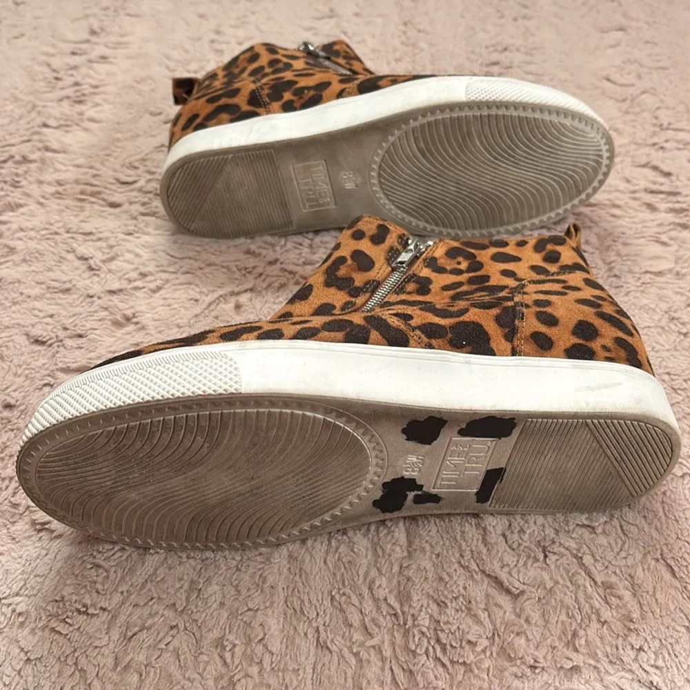 8.5W animal print memory foam shoes - Image 2