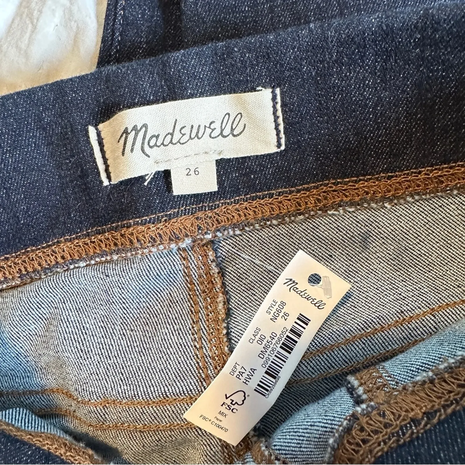 Madewell Pull On Flare Jeans Slit-Hem Edition NEW 26 - Image 6