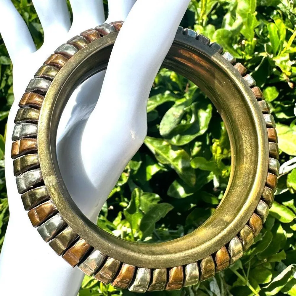 Vintage brass, copper and silver tone ribbed chunky bangle bracelet - Image 4