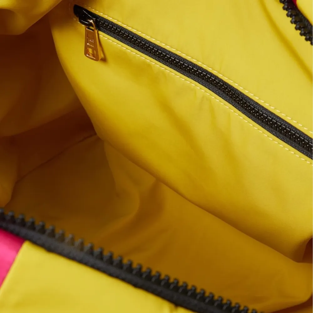 See by Chloé Tilly Holdall Tote Bag, Golden Oil, New with Tag - Image 11