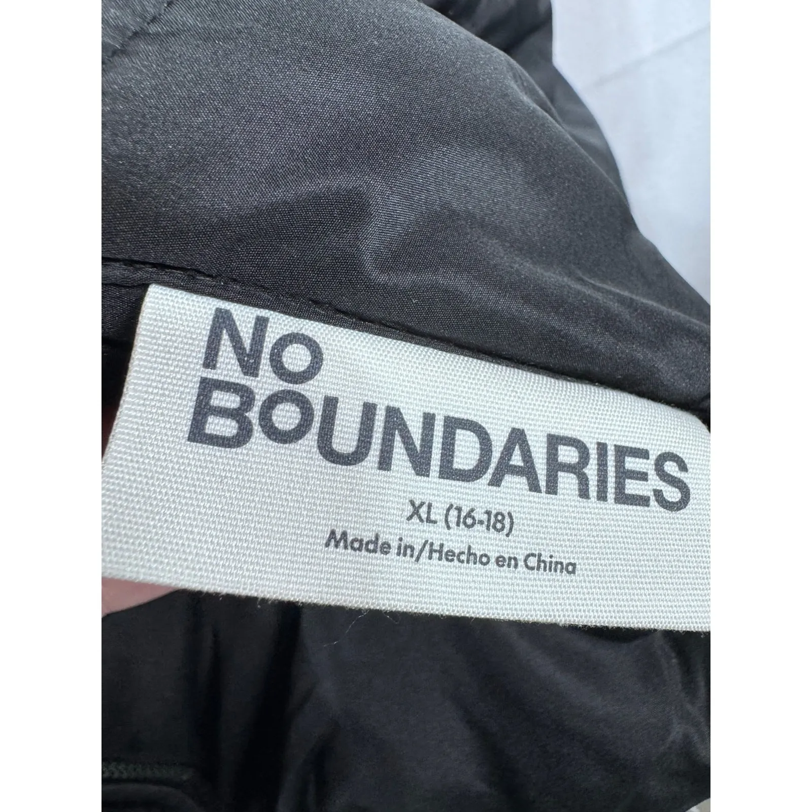 No Boundaries Women's Black Fleece Lined Zip Up Fall Winter‎ Hiking Vest Size XL - Image 7