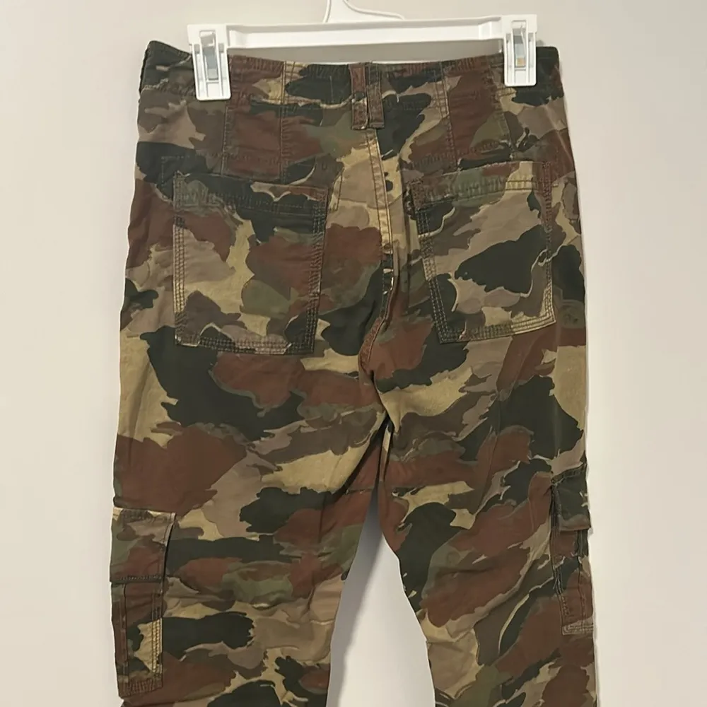 65% Cotton 18% Linen Cargo Camo Straight Leg Pants Size 26 - Image 4