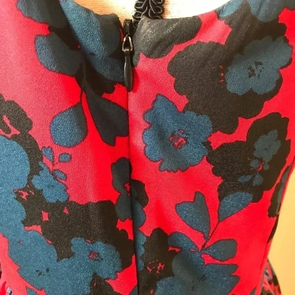 Kensie Red & Blue Floral Lined Sleeveless Lace Insert Fit & Flare Dress Size XS - Image 4