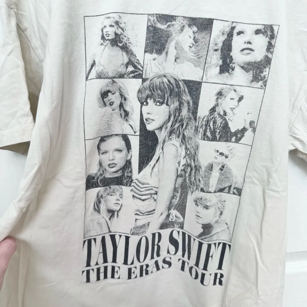TAYLOR SWIFT | THE ERAS TOUR CREAM T-SHIRT SMALL - Image 2