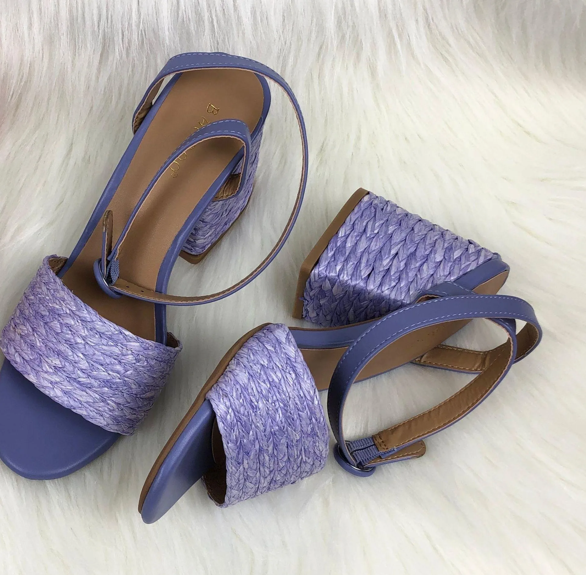 Bamboo Maddy Braided Raffia Open Toe Strap Block Heel Sandals Lavender Size 10 - Image 2