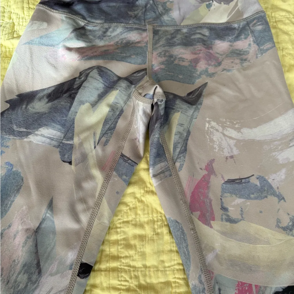 Zella Abstract Print Leggings Fitness Yoga High Waist Tan Blue Pink EUC Size XS - Image 2
