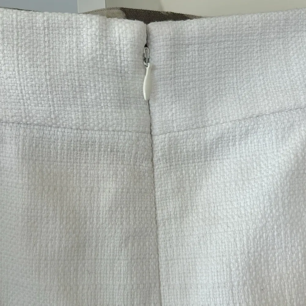 White Banana Republic Pencil Skirt - Image 7