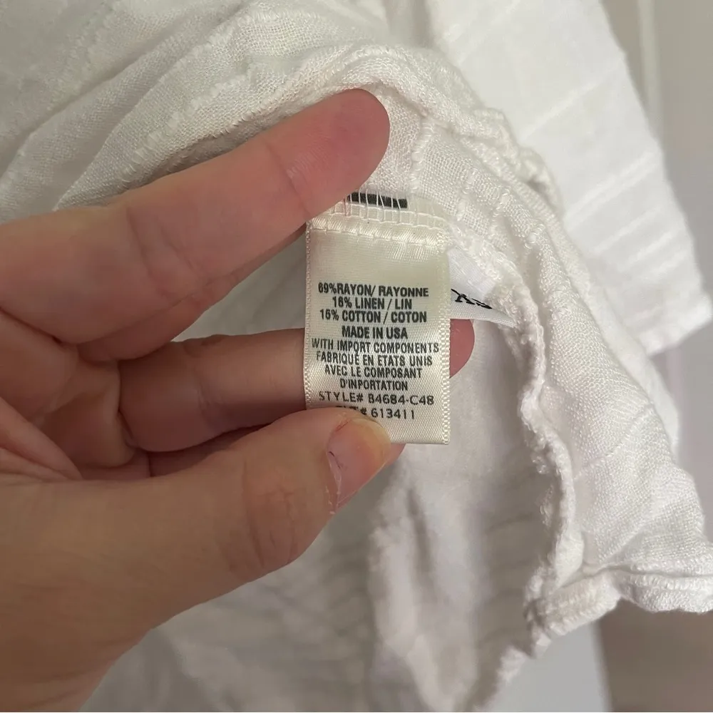 Bell Dahl White Linen Raw Hem V Neck Blouse - Image 4