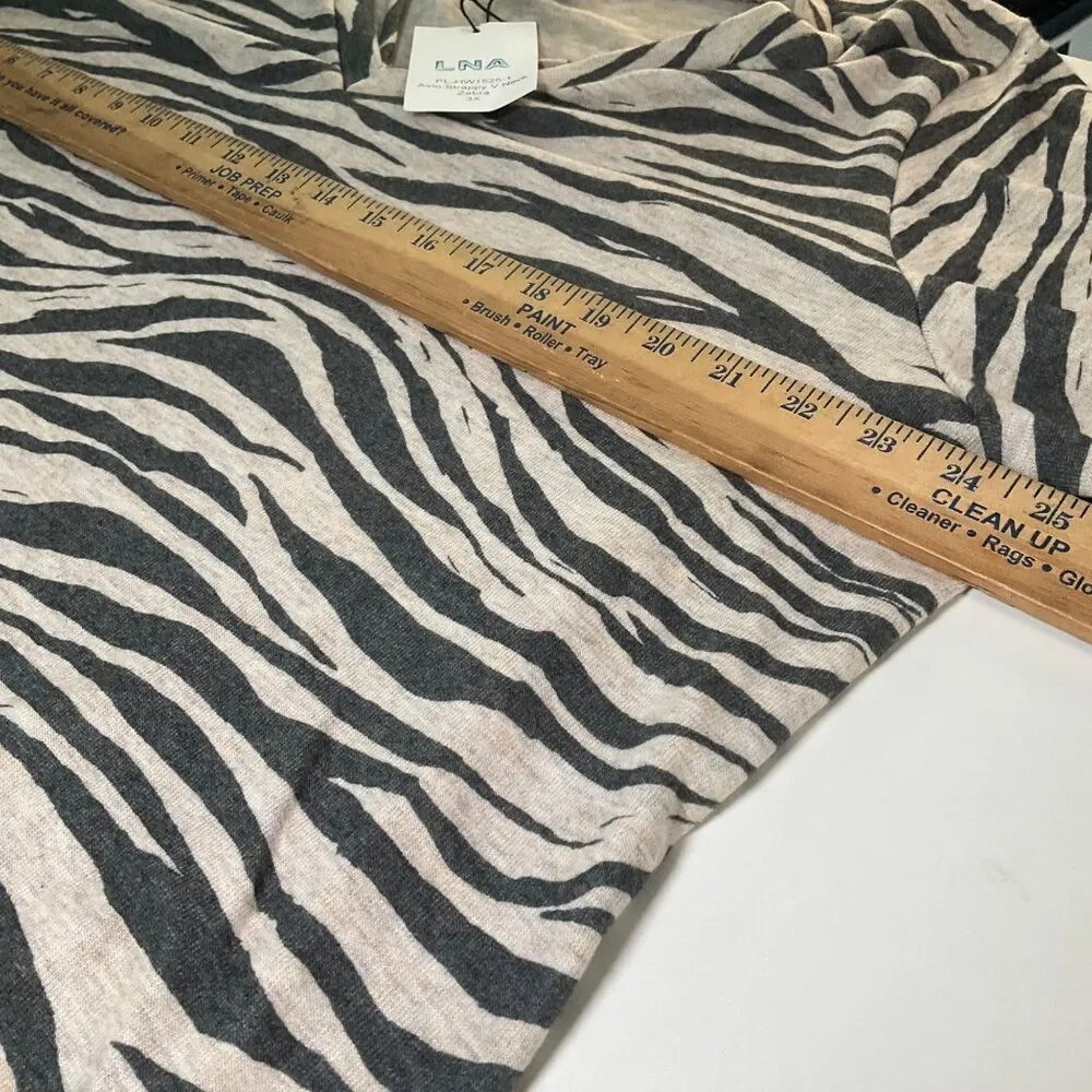 LNA Zebra Print V-Neck Long Sleeve Top Made In California Size 3X  loungewear - Image 3