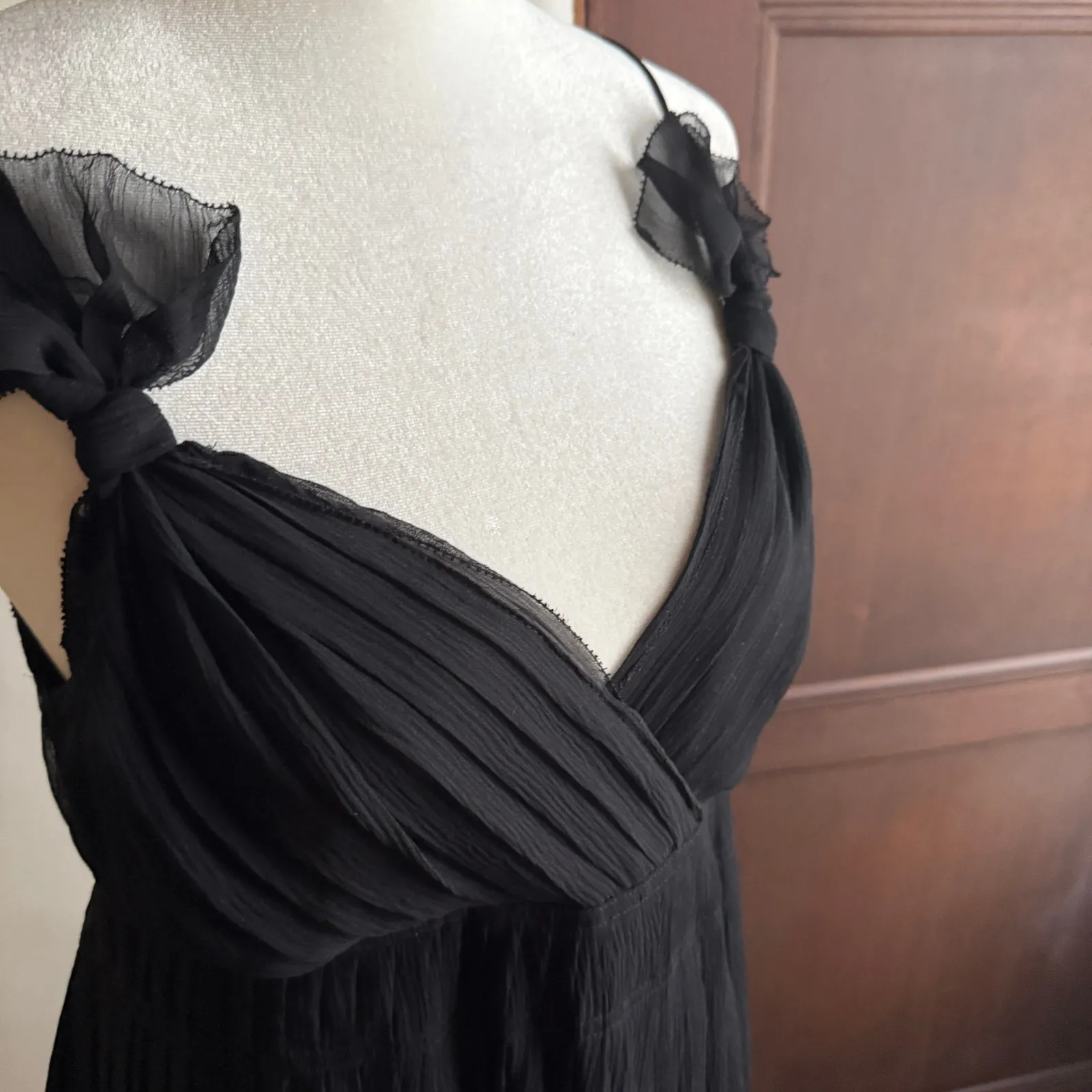 CLUB MONACO Y2K Vintage Black Silk Chiffon Pleated Babydoll Cocktail Dress Sz 2 - Image 4