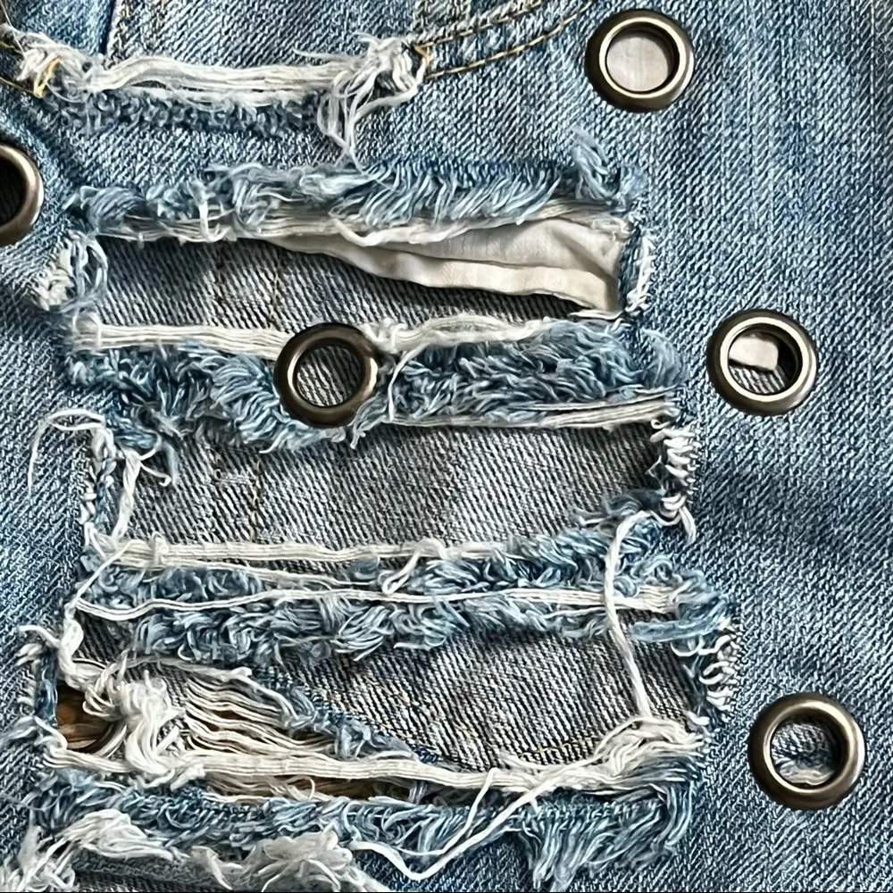 LF Carmar Edgy Destroyed Grommet Denim Shorts - Image 8