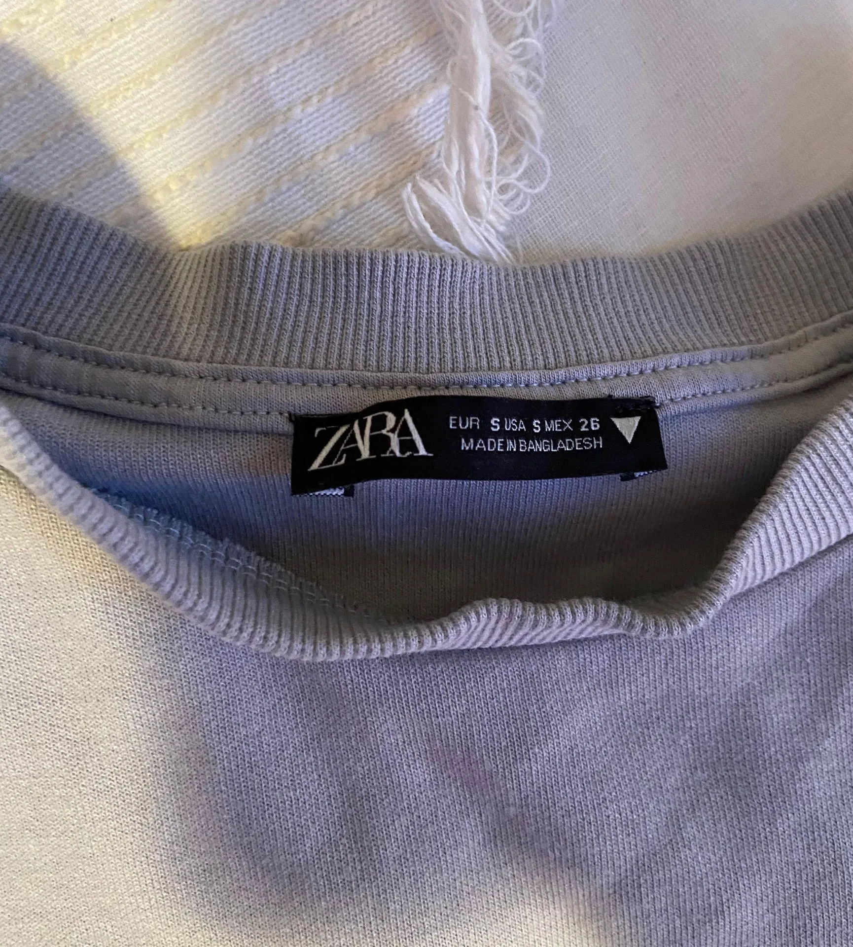 ZARA Scrunch Top - Image 2