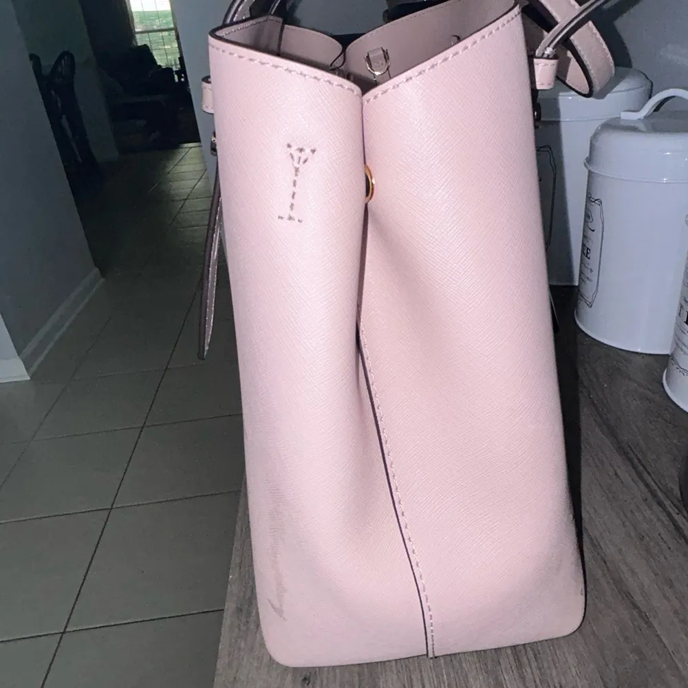 Michael Kors purse - Image 3