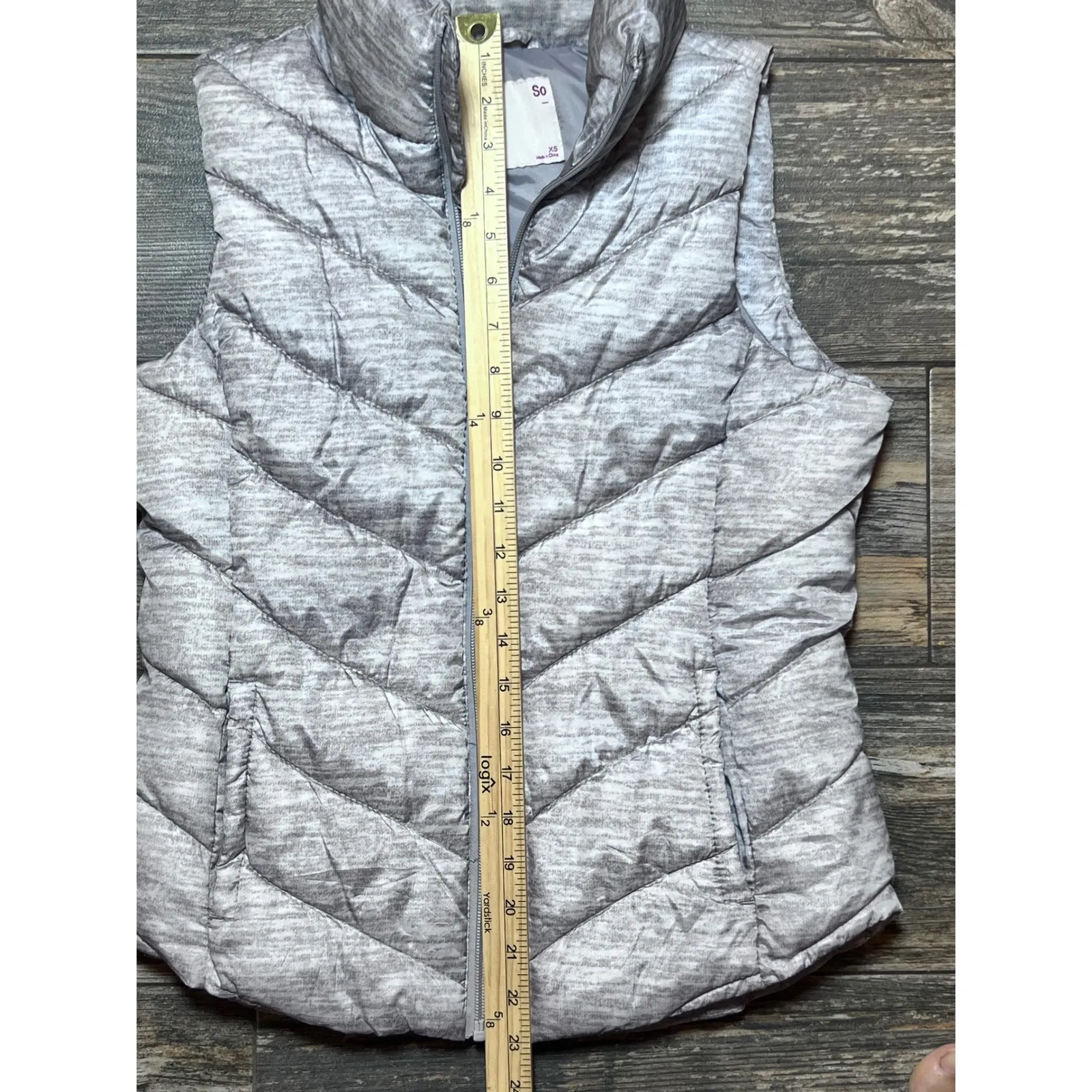 SO  Puffer Vest XS Gray White Padded Quilted Lightweight Packable Pockets‎ Winter - Image 6