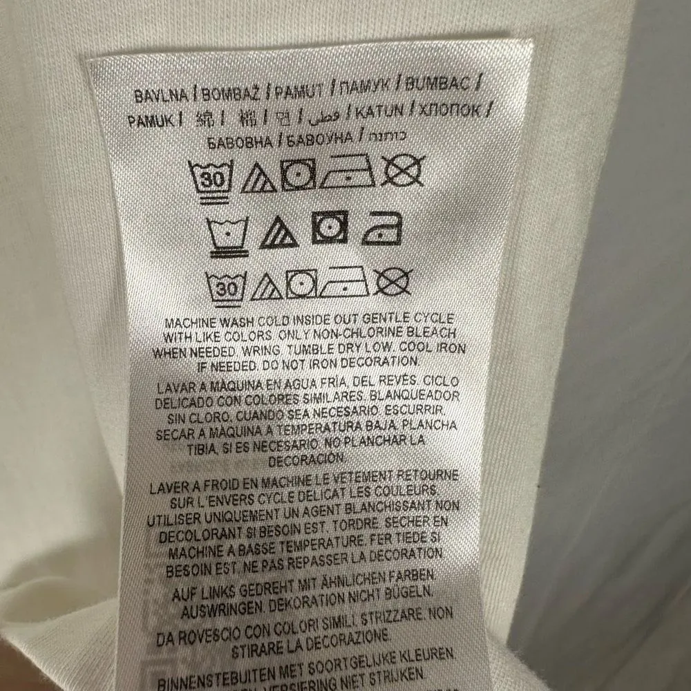 Guess Women’s Basic White Tee Shirt Short Sleeve Embroidered Front S - Image 6