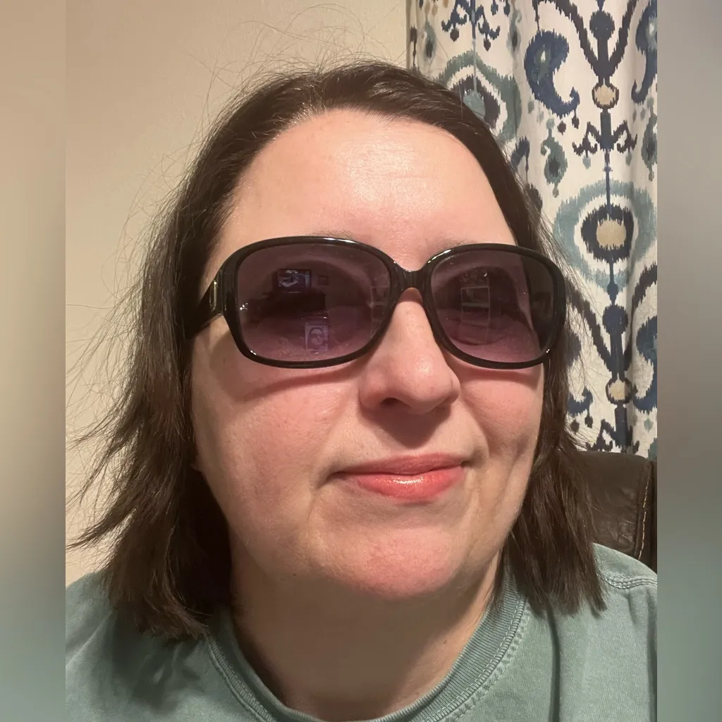 Marc By Marc Jacobs Authenticated Dark Tinted Sunglasses comes with COA - Image 11