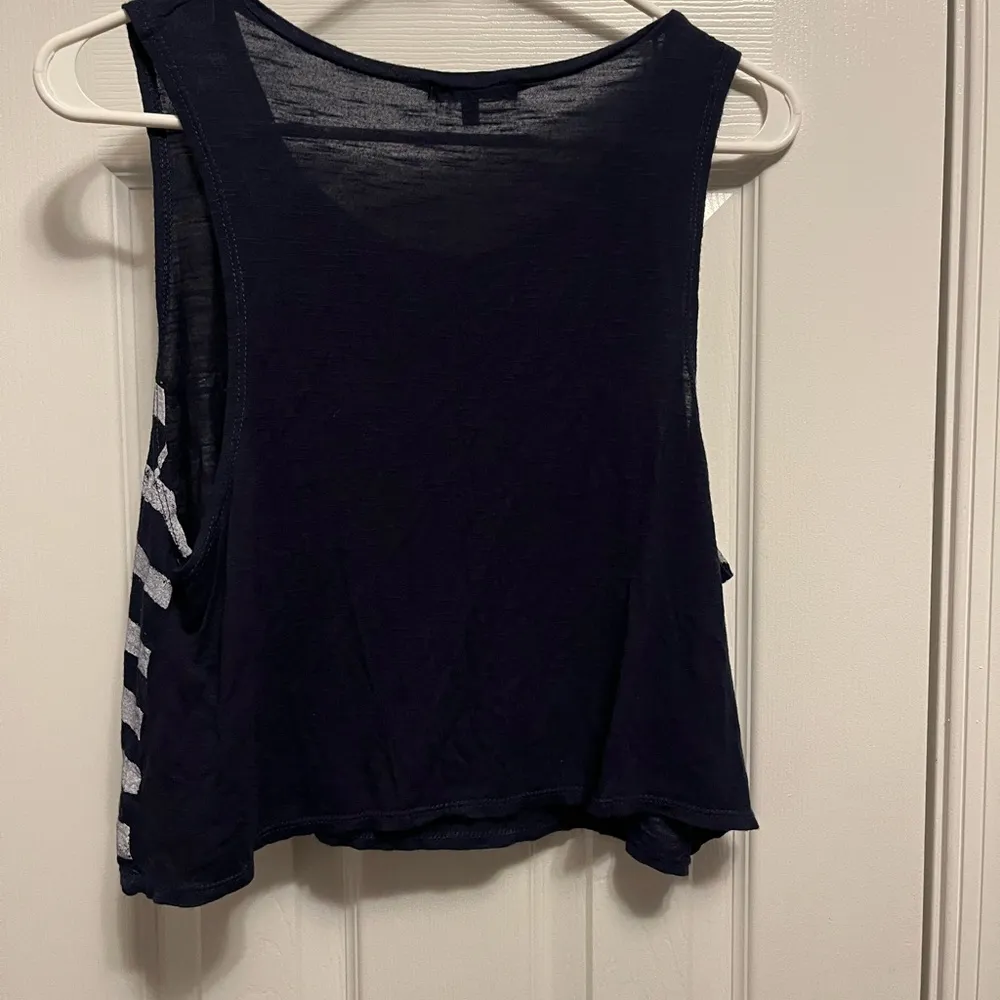 Charlotte Russe Women’s blue and white stars and stripes tank top med America - Image 5