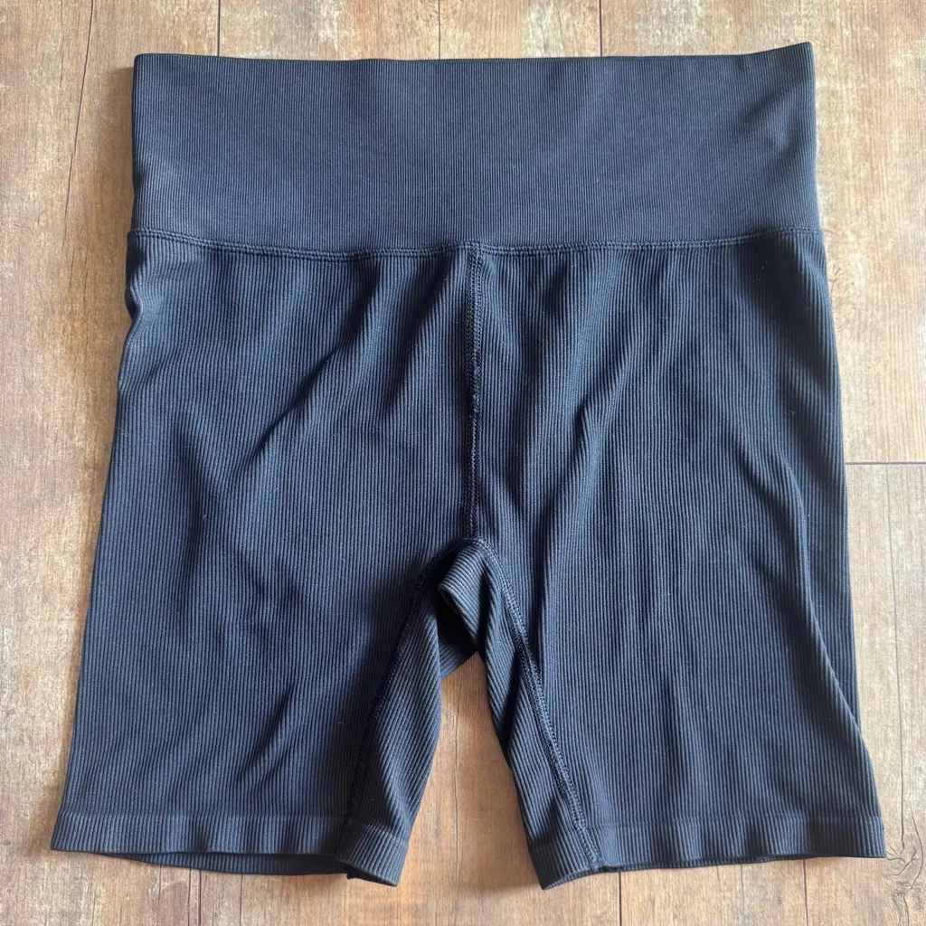 DSG Momentum Seamless Ribbed High Rise Biker Shorts Size Small/Medium Gray - Image 3