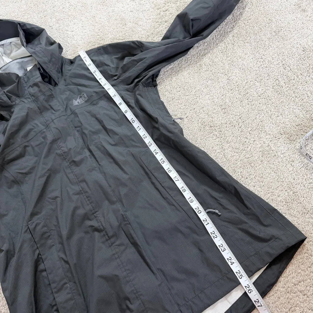 REI Co-Op Women’s Peak 2.5L Rainier Rain Jacket Lightweight Outdoor in Black S - Image 14