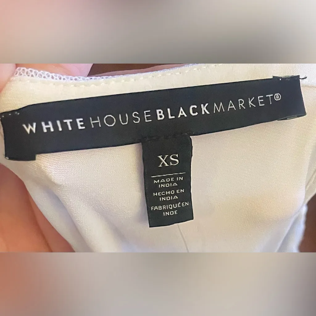 White House Black Market- White and Silver Leaf Design Tank Top Size XS - Image 8