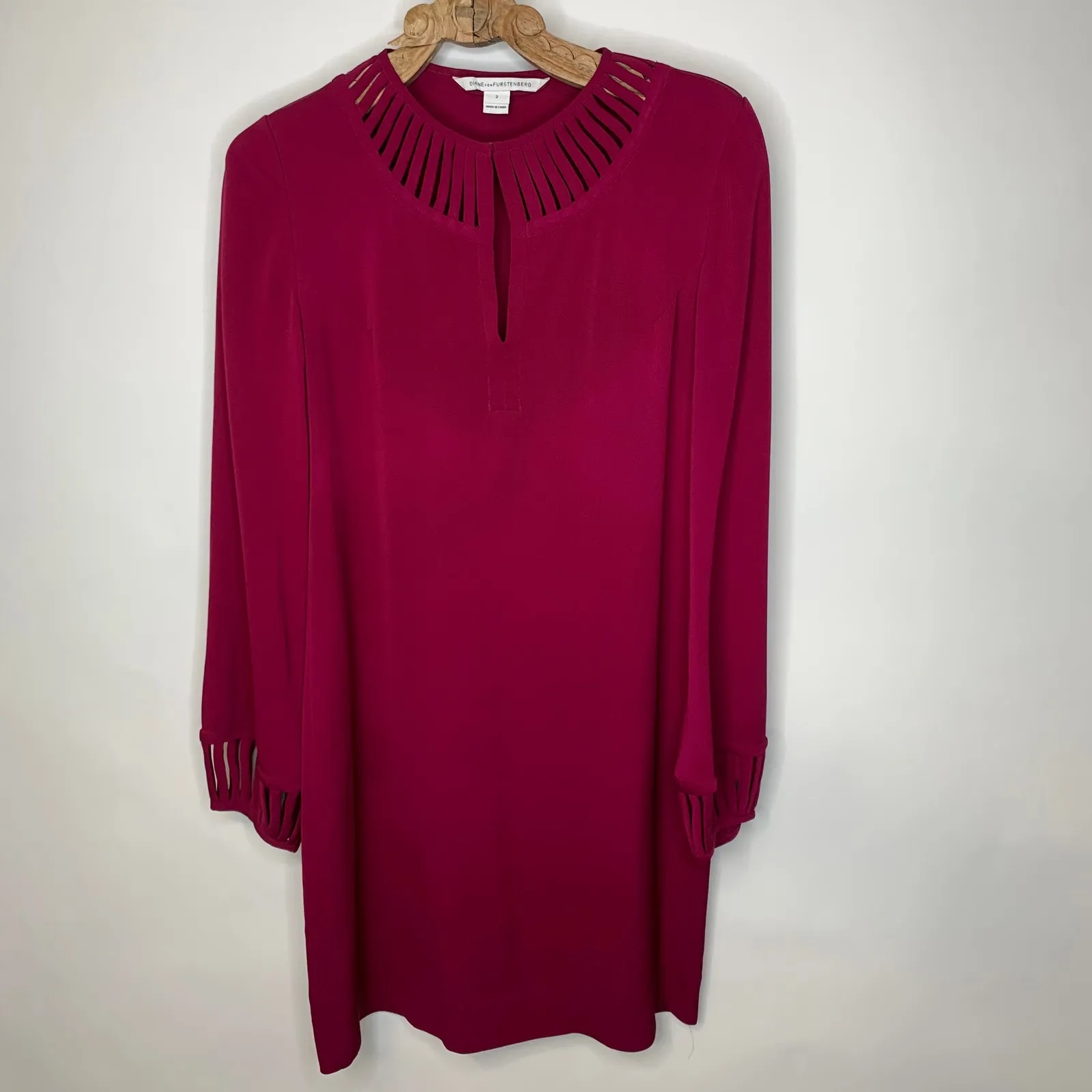 Diane Von Furstenberg Silk Shirt Dress Sz 2 Belt Tie - Image 4