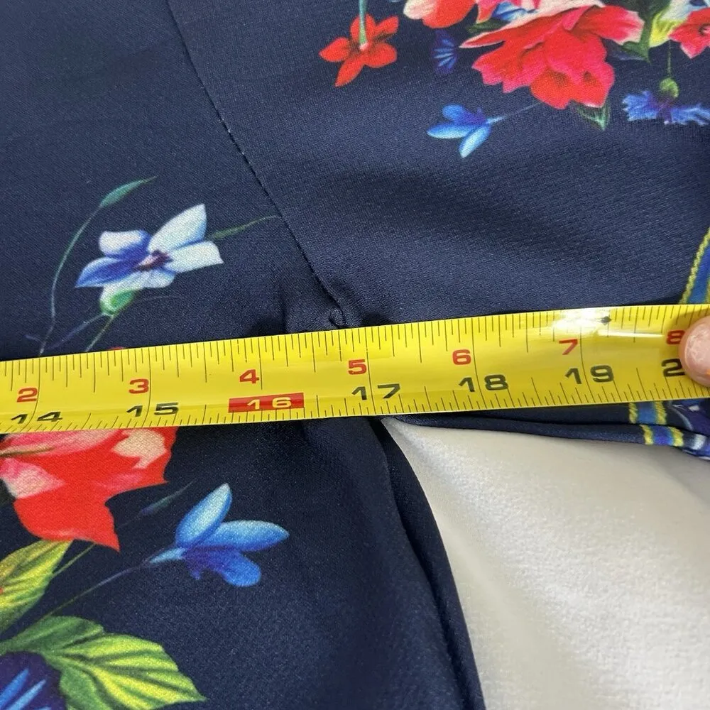 Blue T Shirt Tee Blouse Womens Flowers Vase Round Neck Red Size M - Image 2