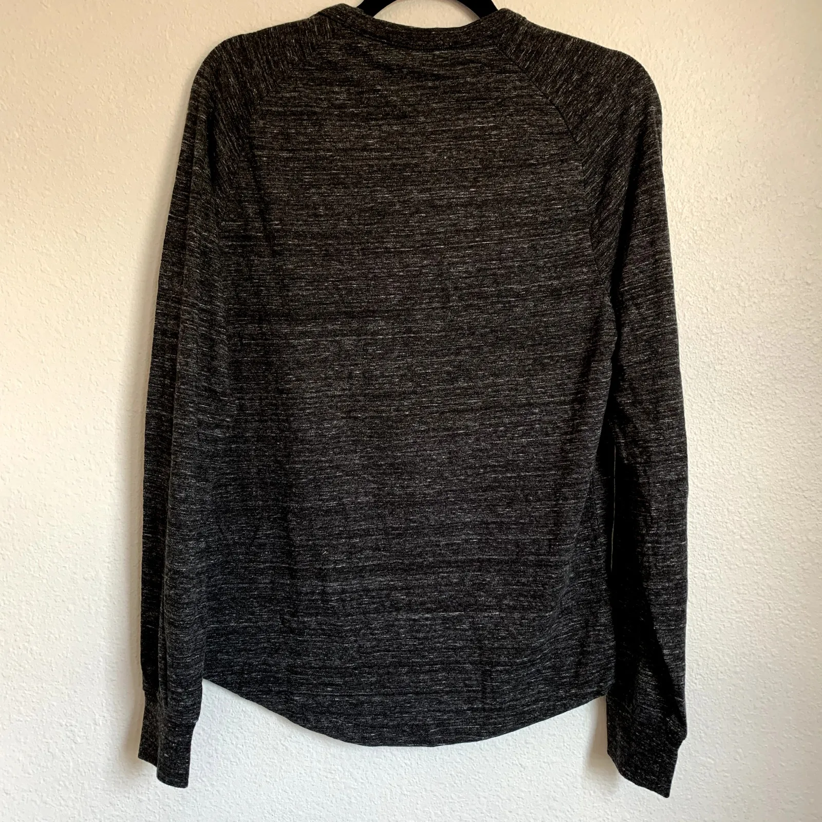 NWT American Eagle AEO Sz XS Super Soft Long Sleeve T-shirt Tee Heathered Gray - Image 2