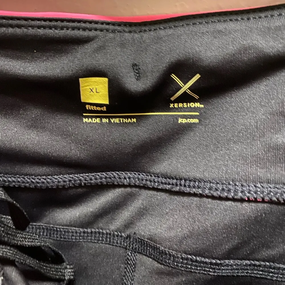 NWOT Xersion crop leggings - Image 2