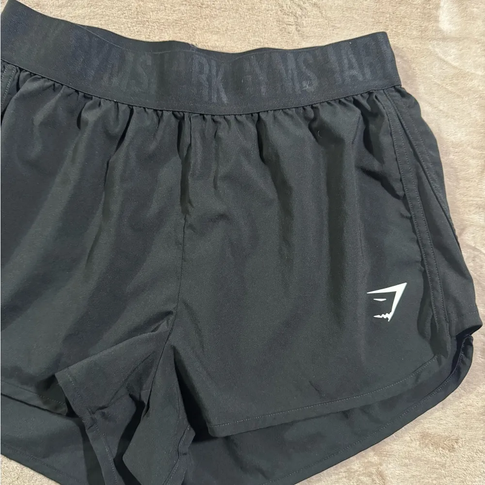 Gymshark  Women's Regular Fit Retro Waistband Short Black Size M - Image 2