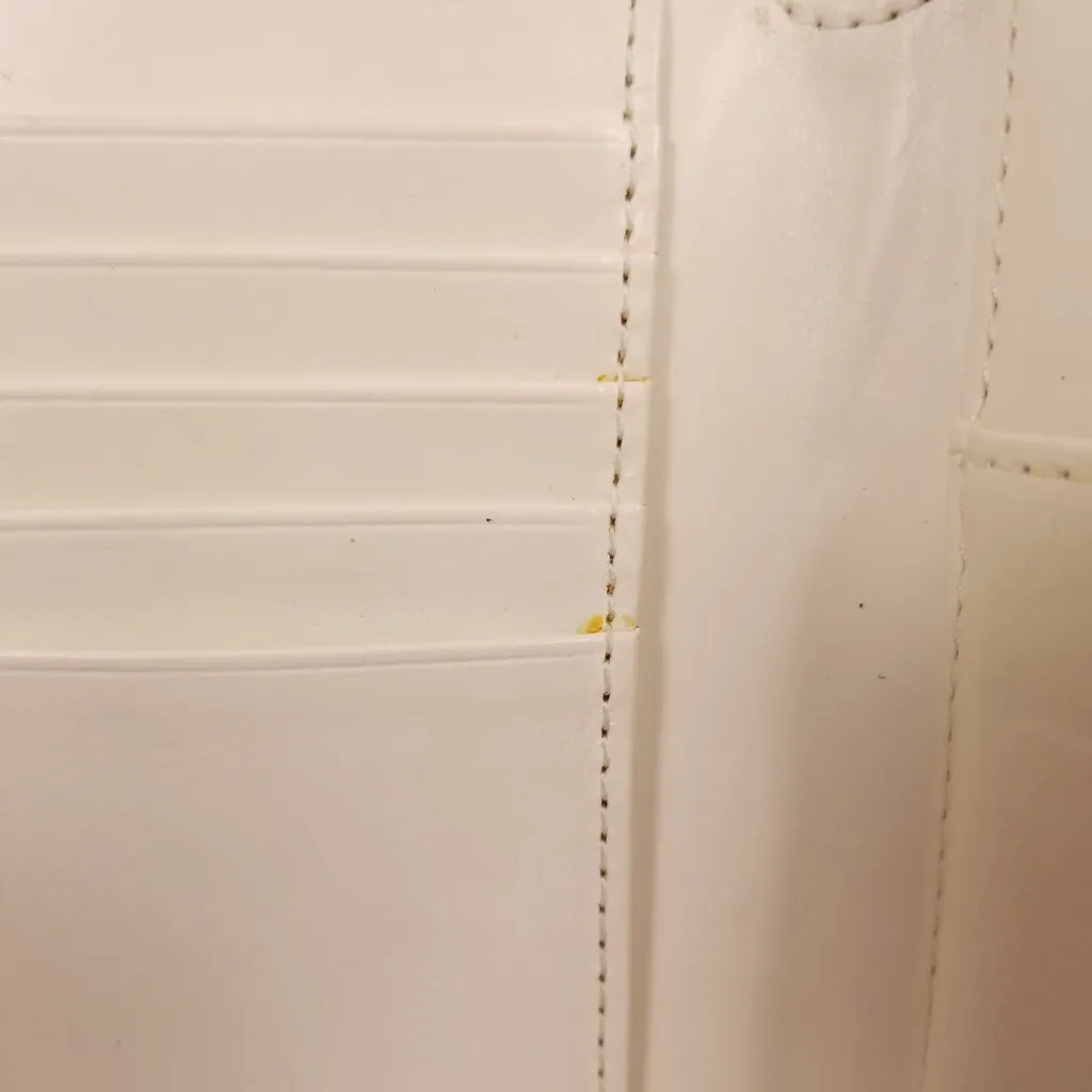 Kate Spade Beacon Court Louie Tech Wristlet Black Patent Leather - Image 6