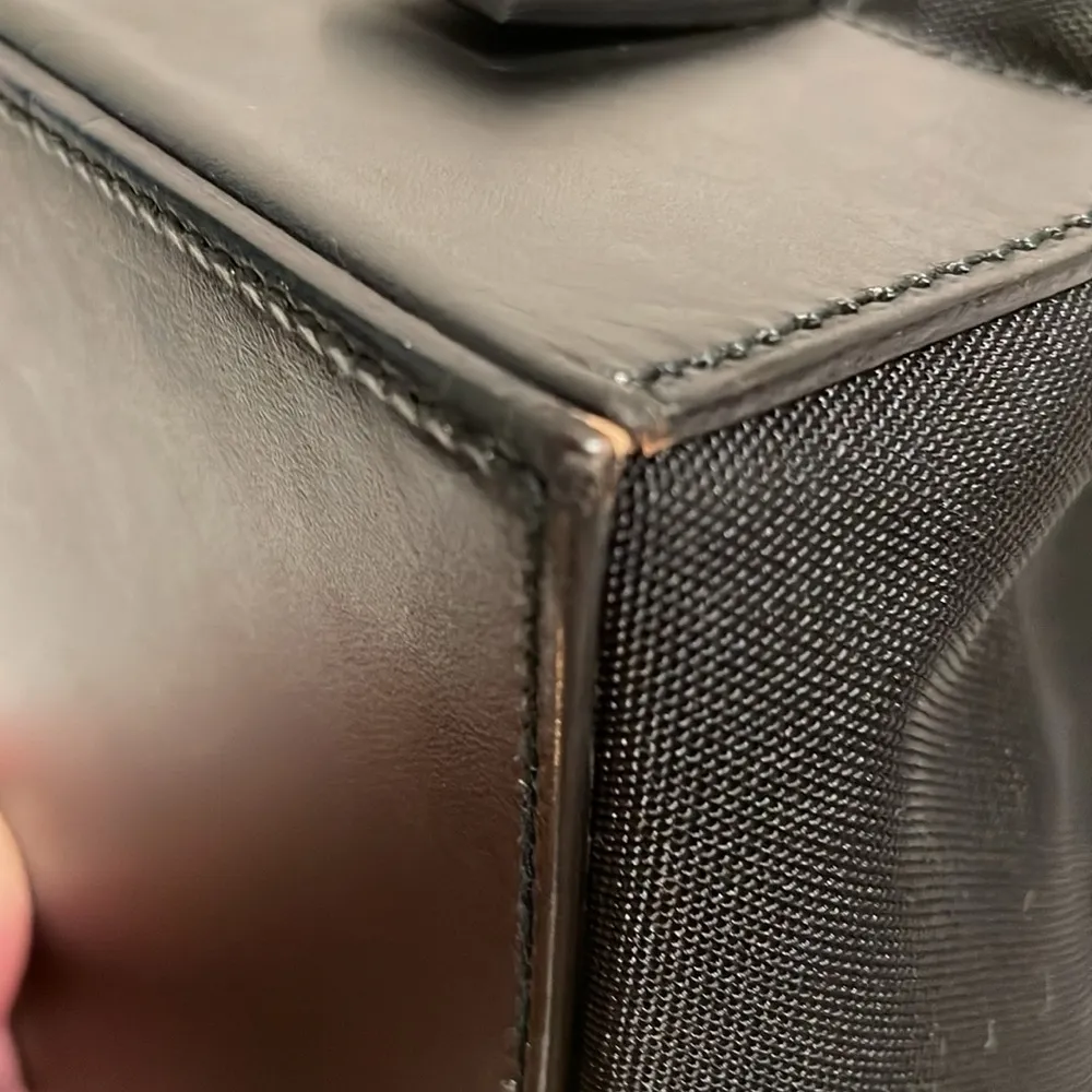 Gucci  Canvas Pouch Bag with Handle - Image 13