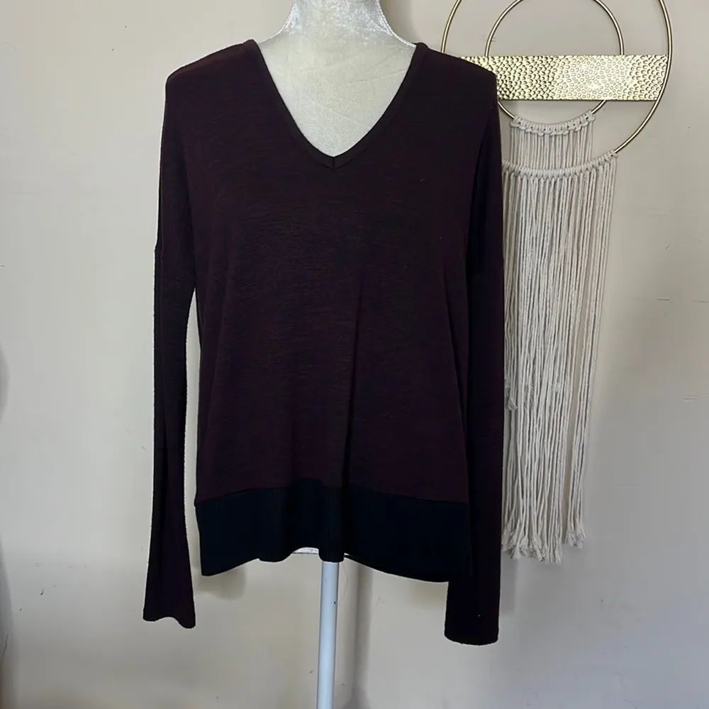 Rag & bone jean • Heathered vneck sweater top - Image 35